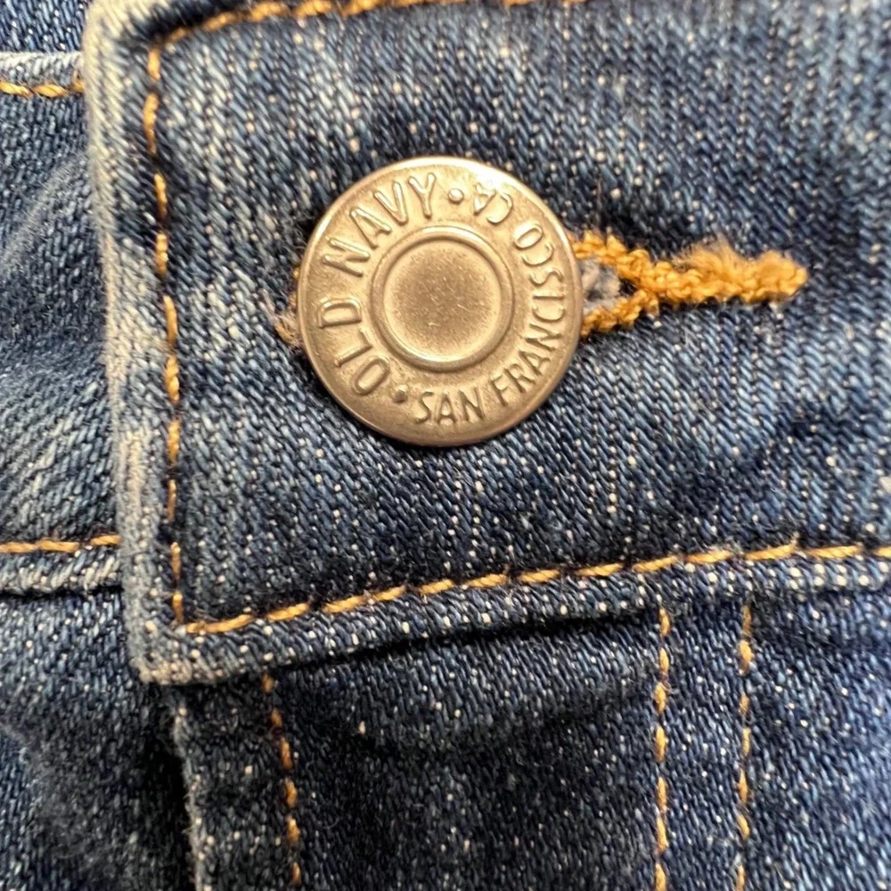 Old Navy these preloved